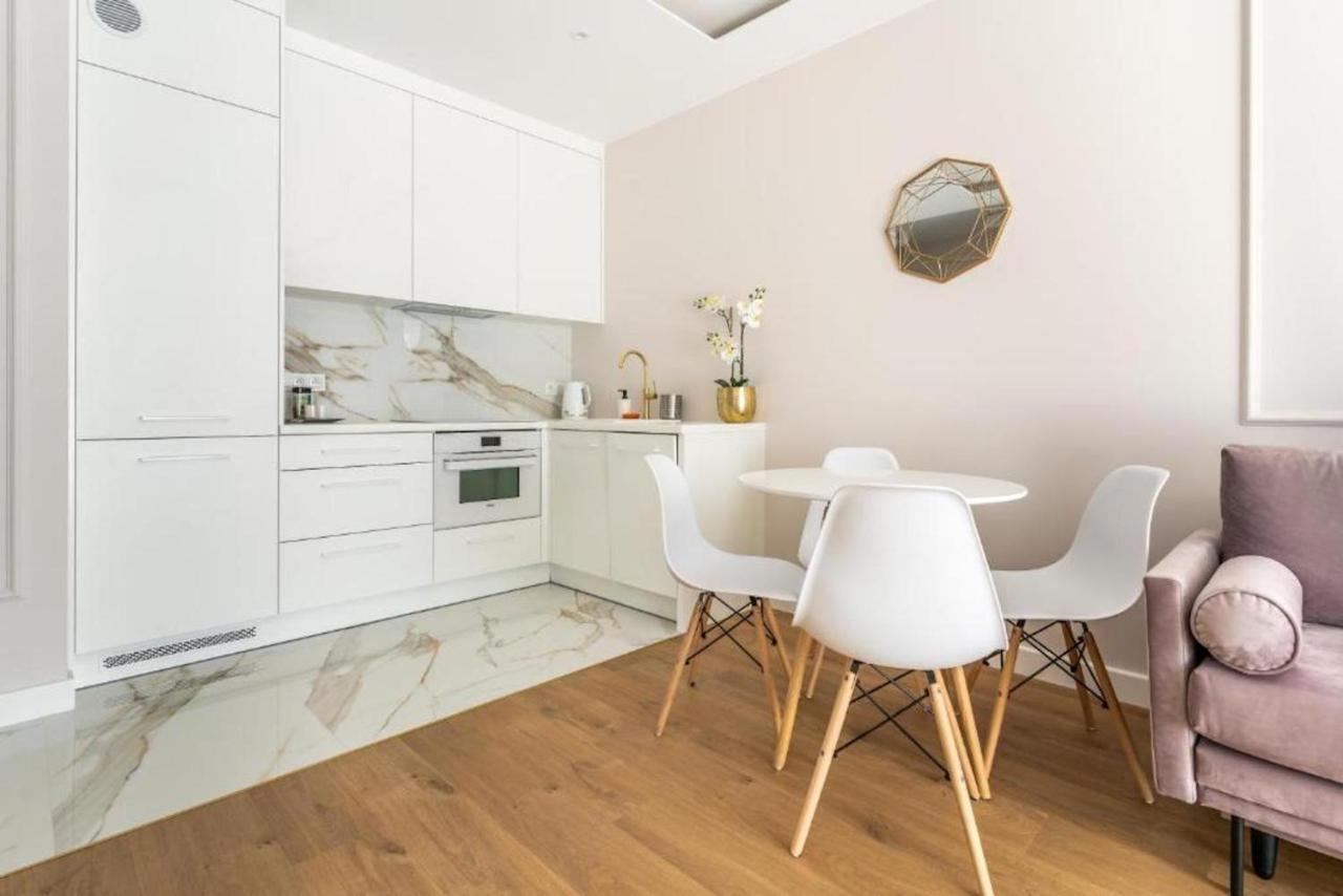 Apartament Mennica Residence - Golden Apartments - Comfortable And Stylish Warsaw Exterior photo